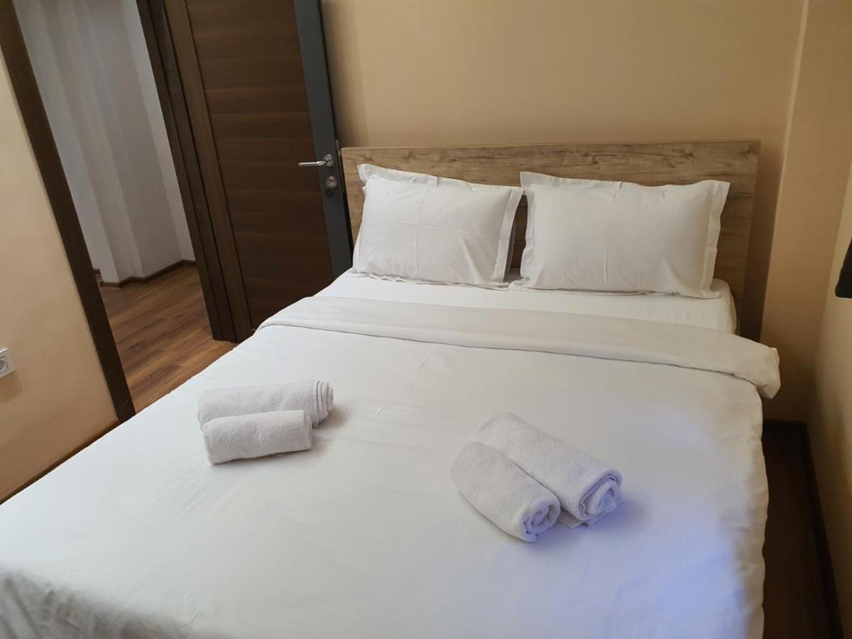 Apartmani Mali Vikend Belgrad Exteriör bild